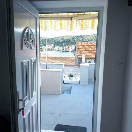 Apartament Apartman Andela Tisno Zewnętrze zdjęcie