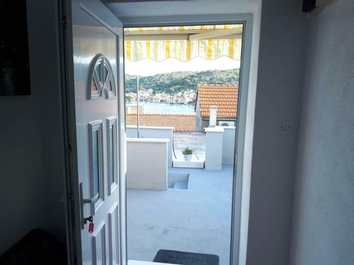 Apartament Apartman Andela Tisno Zewnętrze zdjęcie